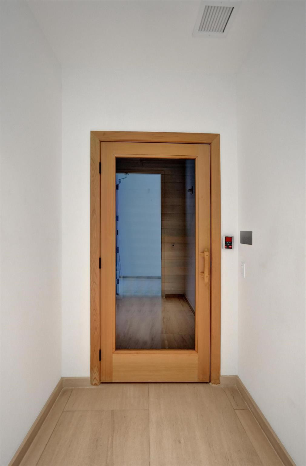 401 N Birch Road 702