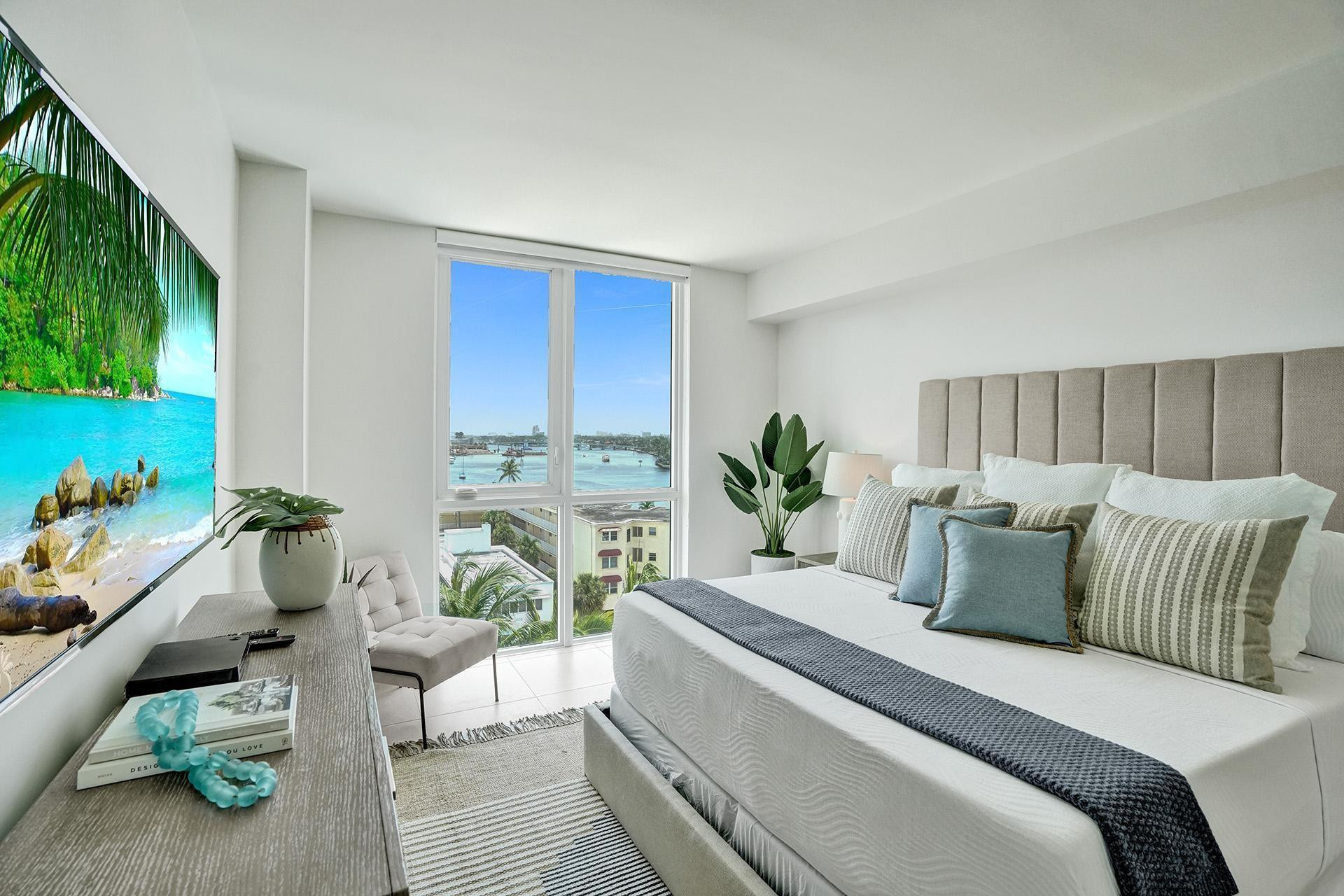 401 N Birch Road 702