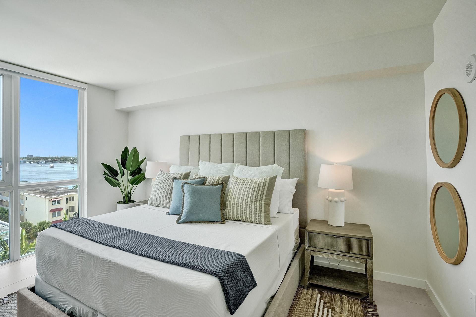 401 N Birch Road 702