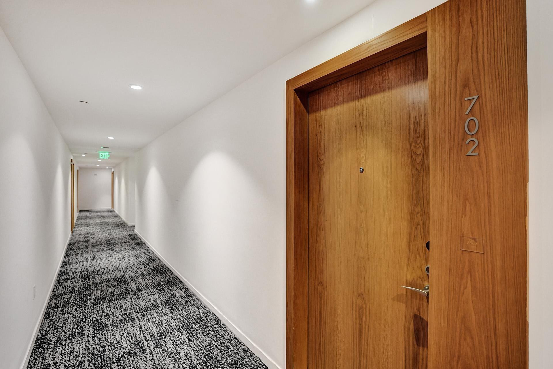 401 N Birch Road 702