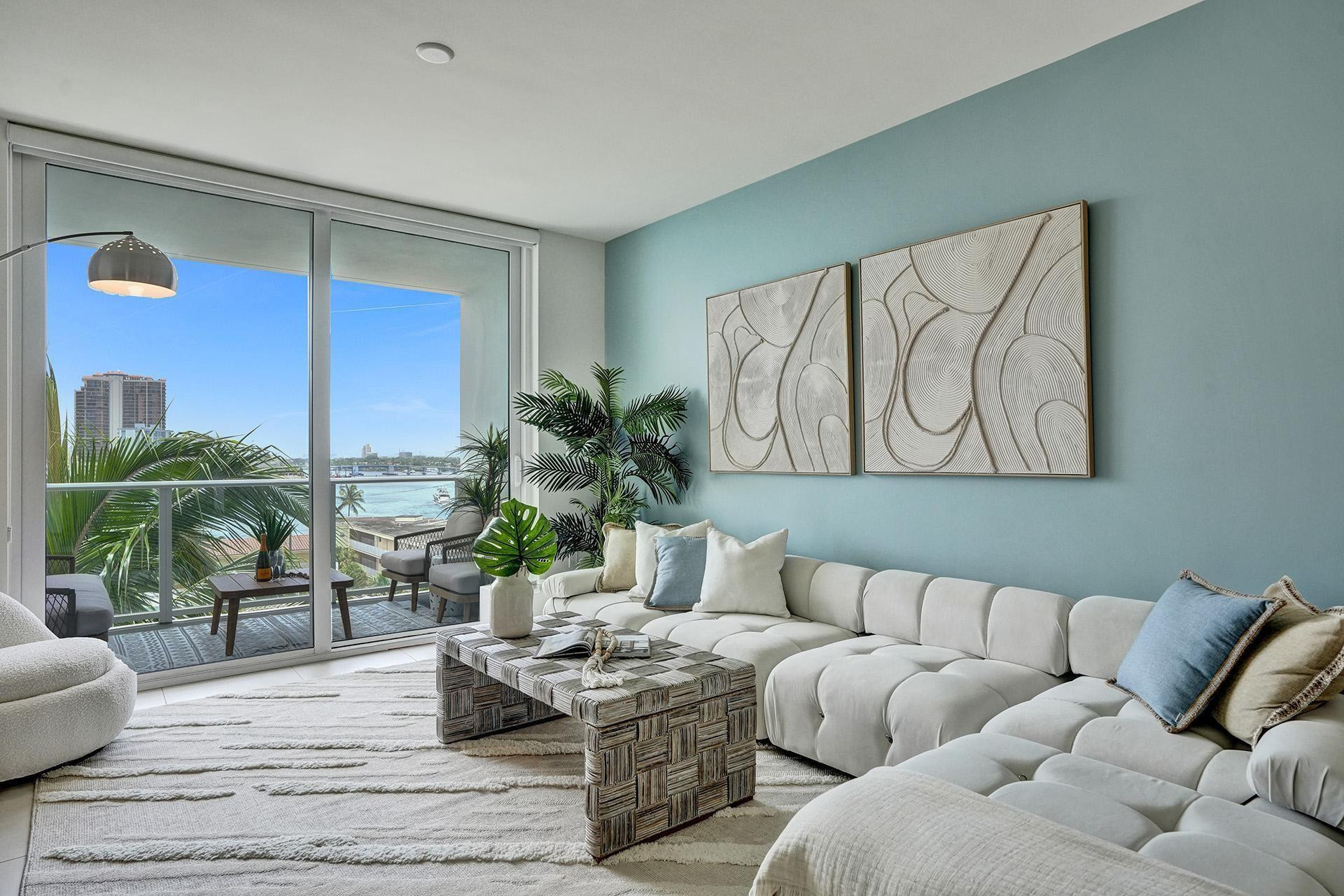 401 N Birch Road 702