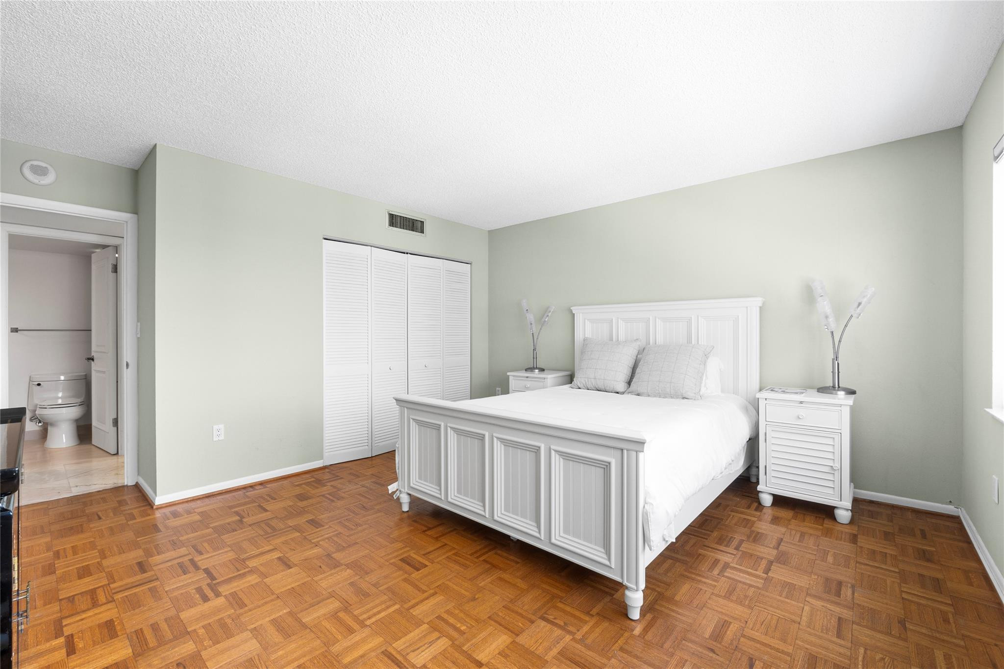3410 Galt Ocean Drive 609N