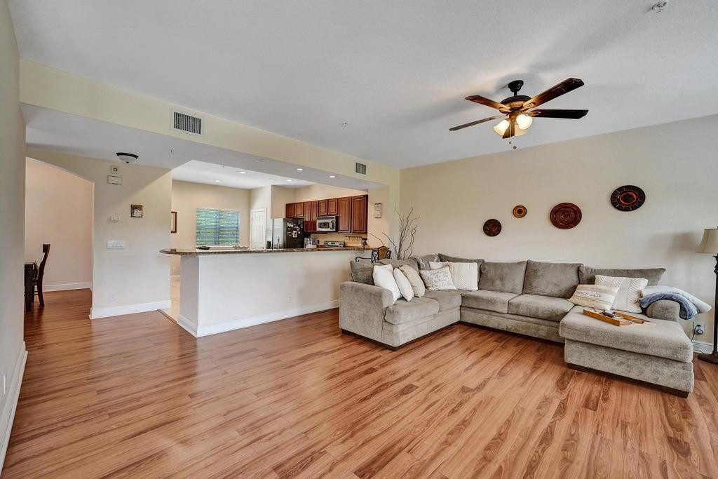 184 SW 6th Court 184