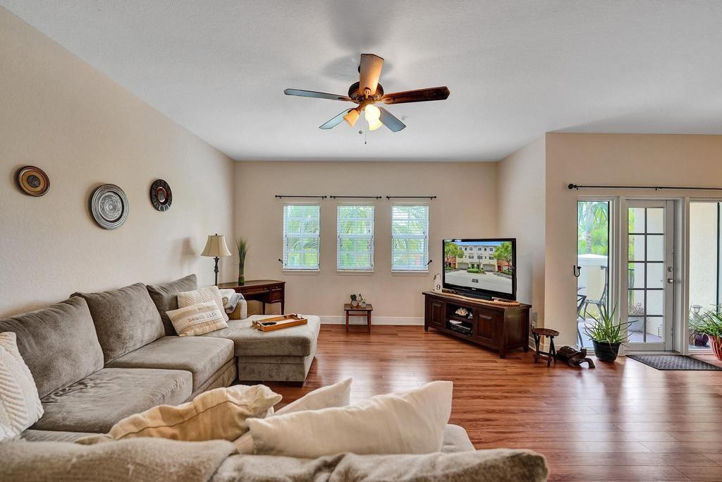 184 SW 6th Court 184