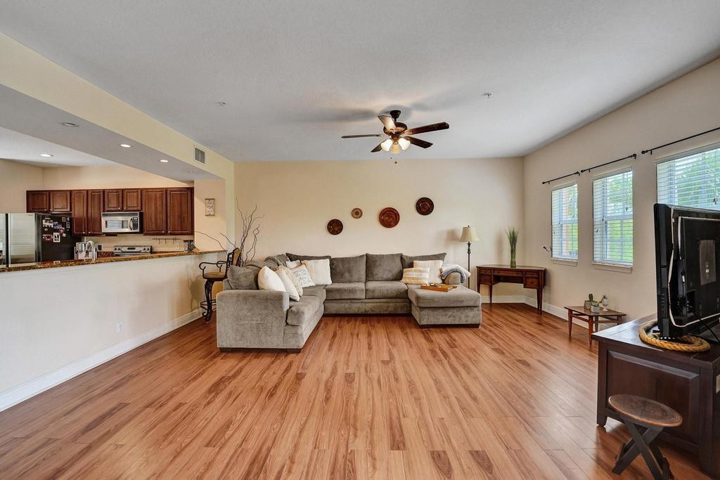 184 SW 6th Court 184