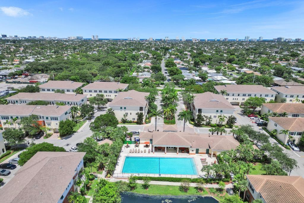 184 SW 6th Court 184