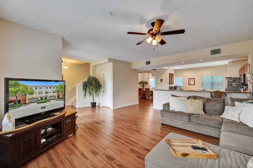 184 SW 6th Court 184