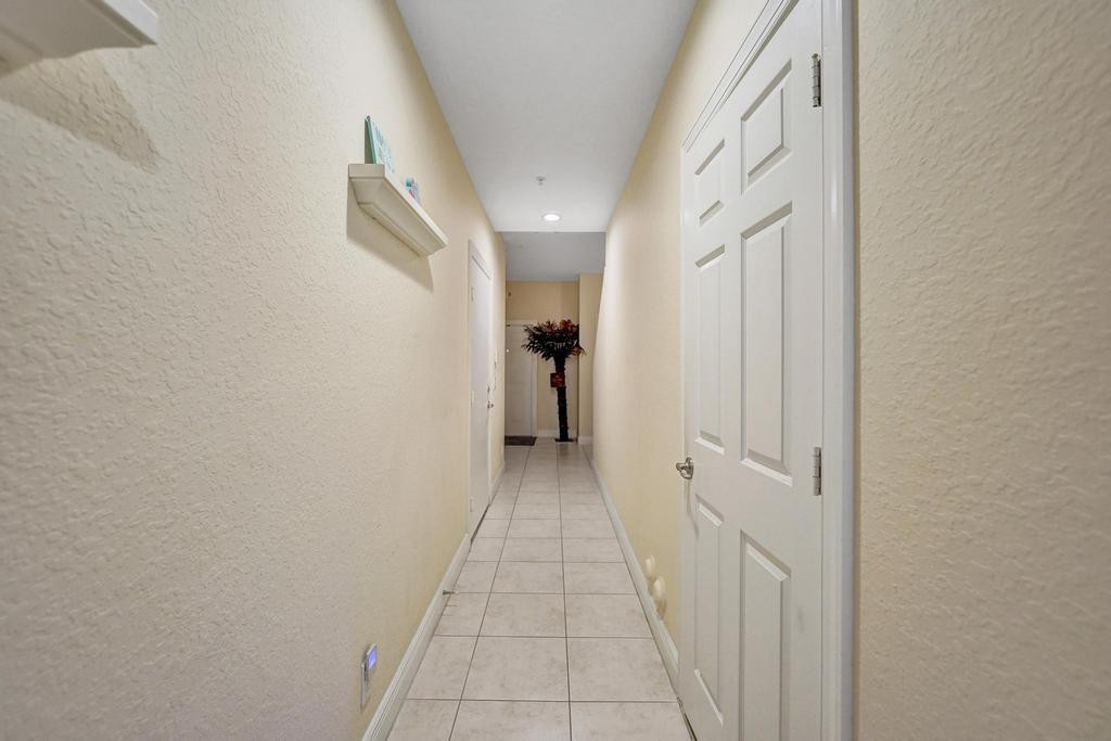 184 SW 6th Court 184