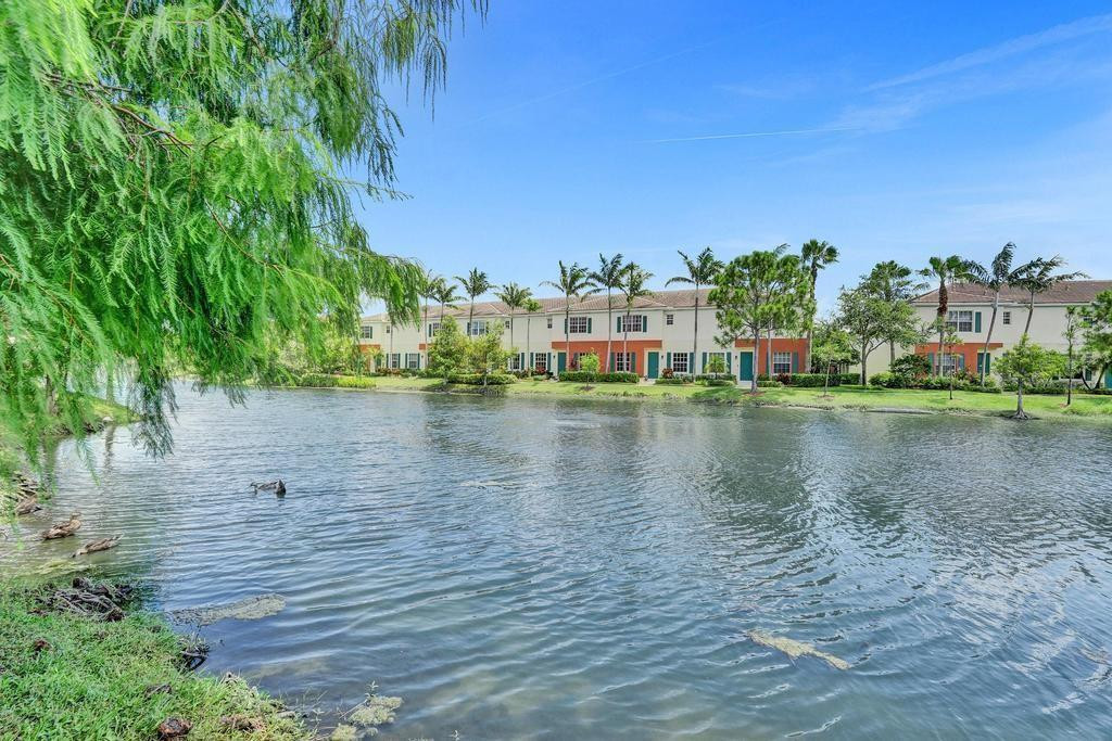 184 SW 6th Court 184