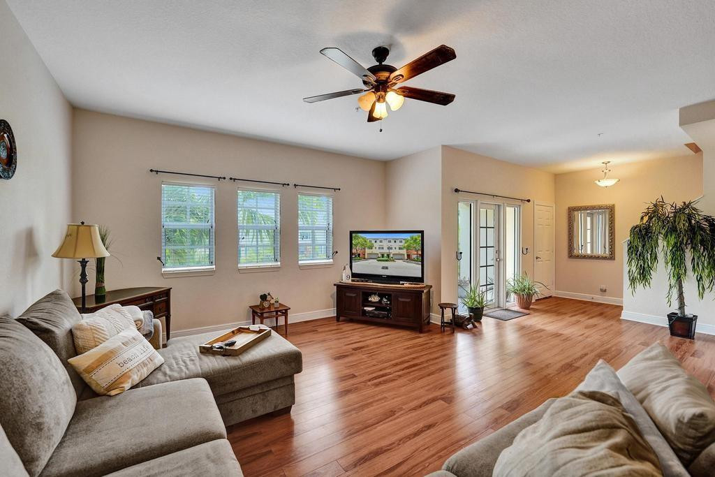 184 SW 6th Court 184