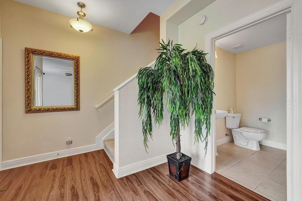 184 SW 6th Court 184