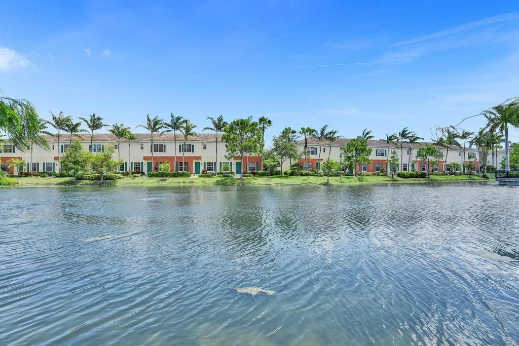 184 SW 6th Court 184