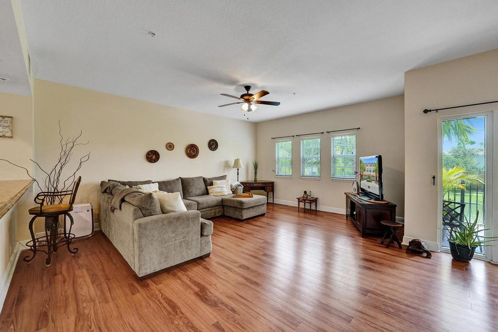 184 SW 6th Court 184