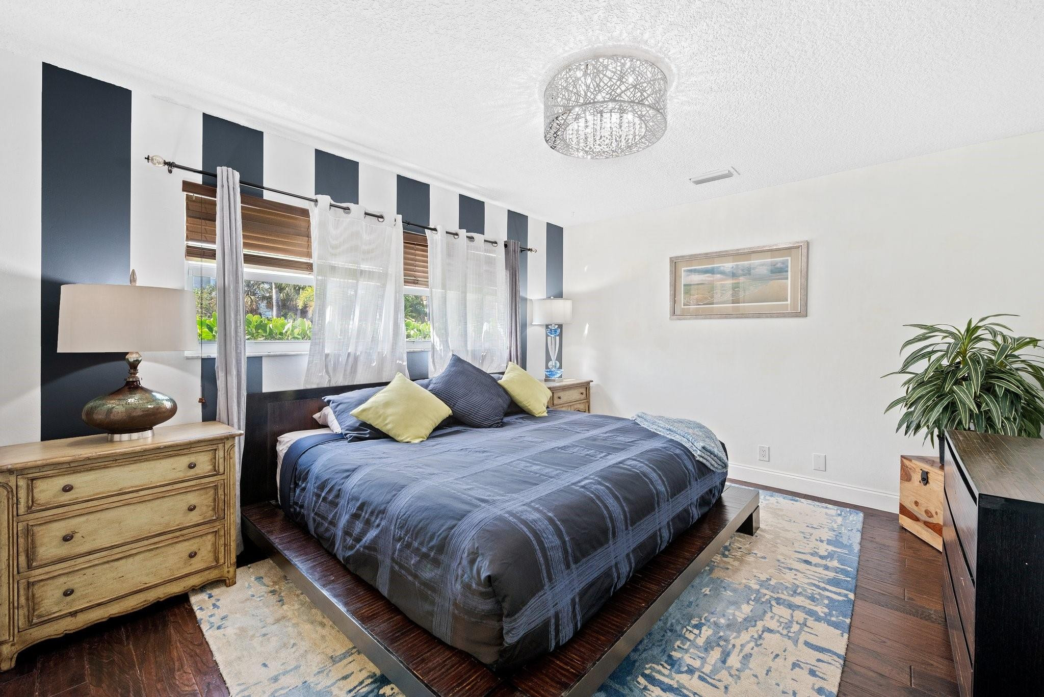 2200 NE 36th Street 1