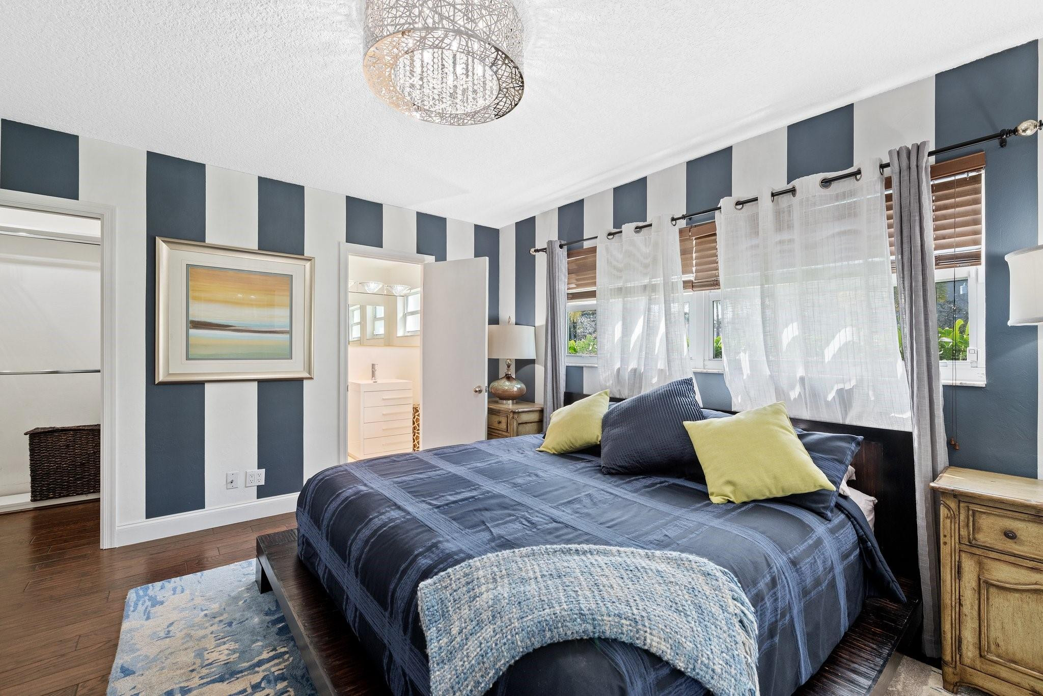 2200 NE 36th Street 1