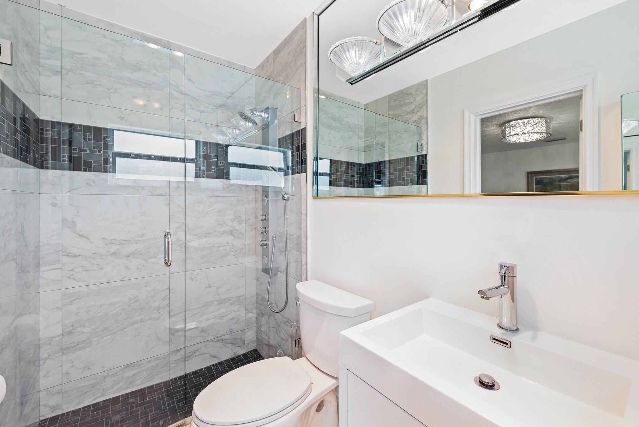 2200 NE 36th Street 1