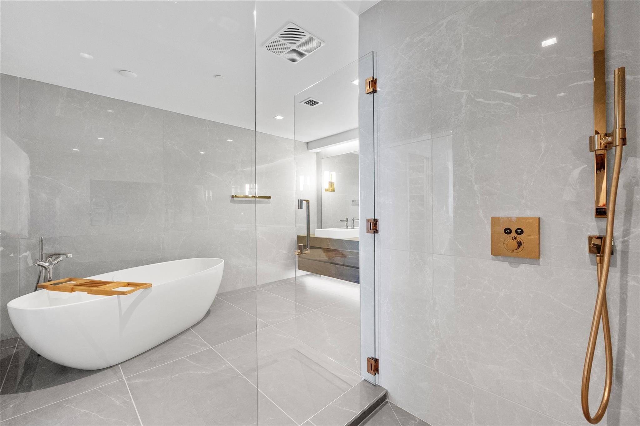 1116 N Ocean Boulevard 904