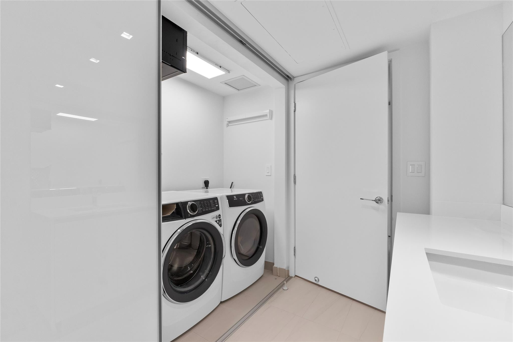 1116 N Ocean Boulevard 904