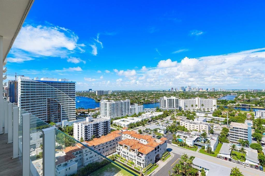 525 Ft Lauderdale Beach 1804