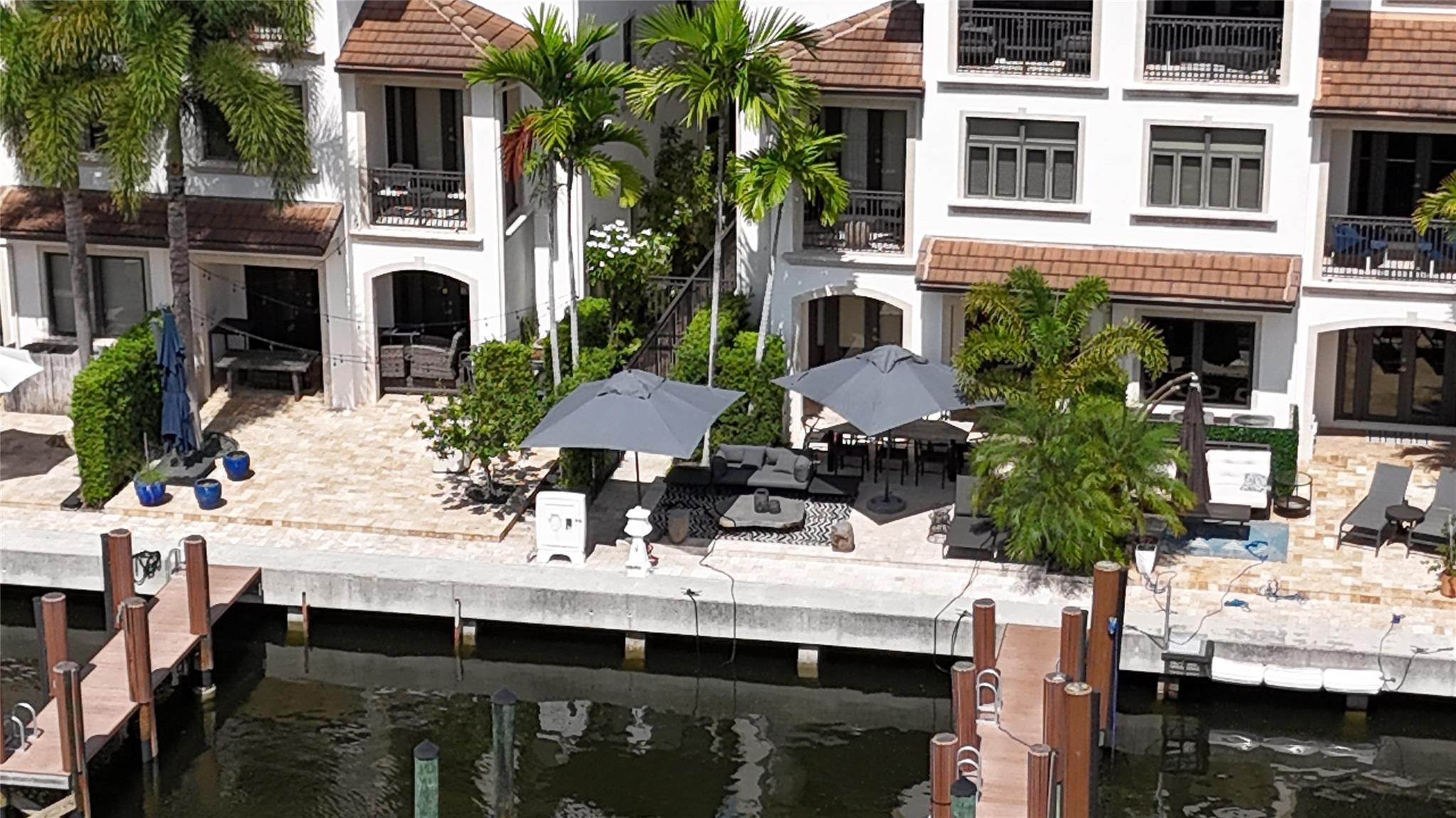 105 Isle Of Venice Drive 105