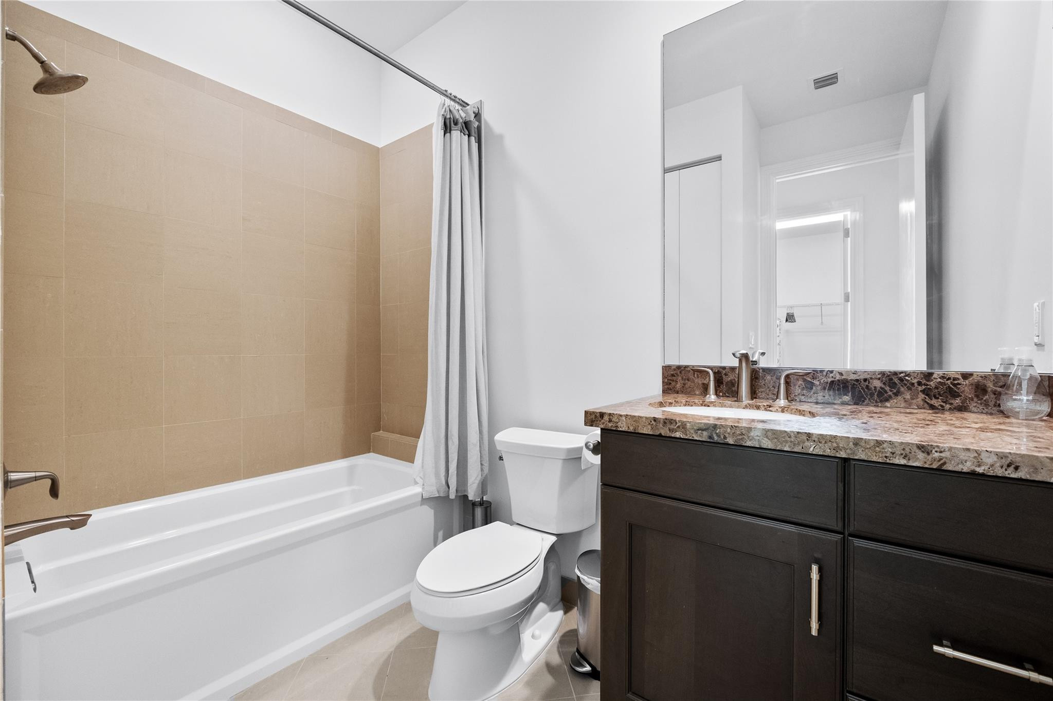 105 Isle Of Venice Drive 105