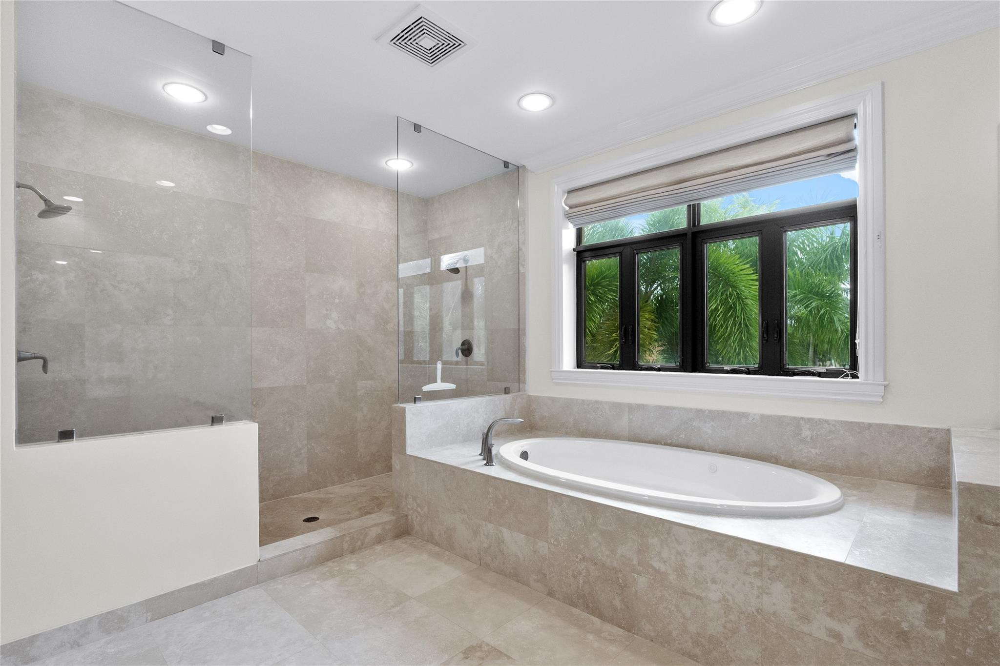 105 Isle Of Venice Drive 105