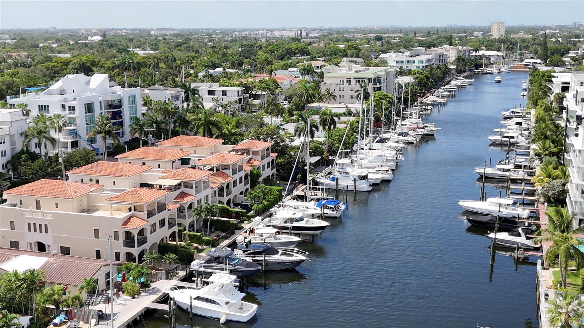 105 Isle Of Venice Drive 105