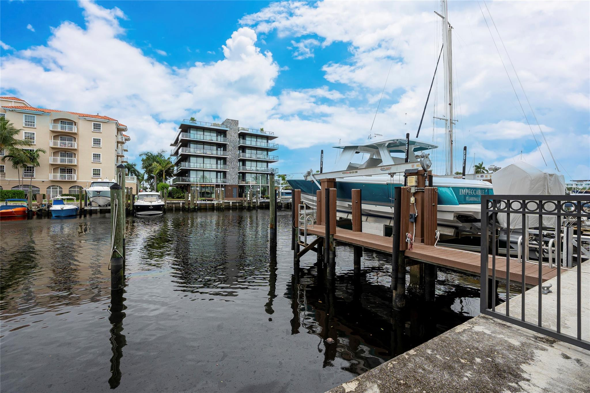 105 Isle Of Venice Drive 105