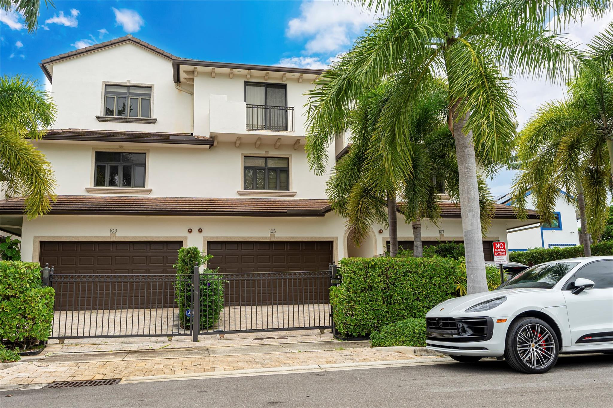 105 Isle Of Venice Drive 105