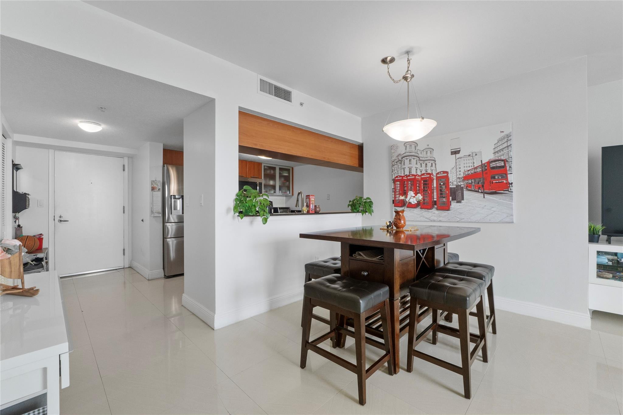 1800 N Bayshore Drive 2402