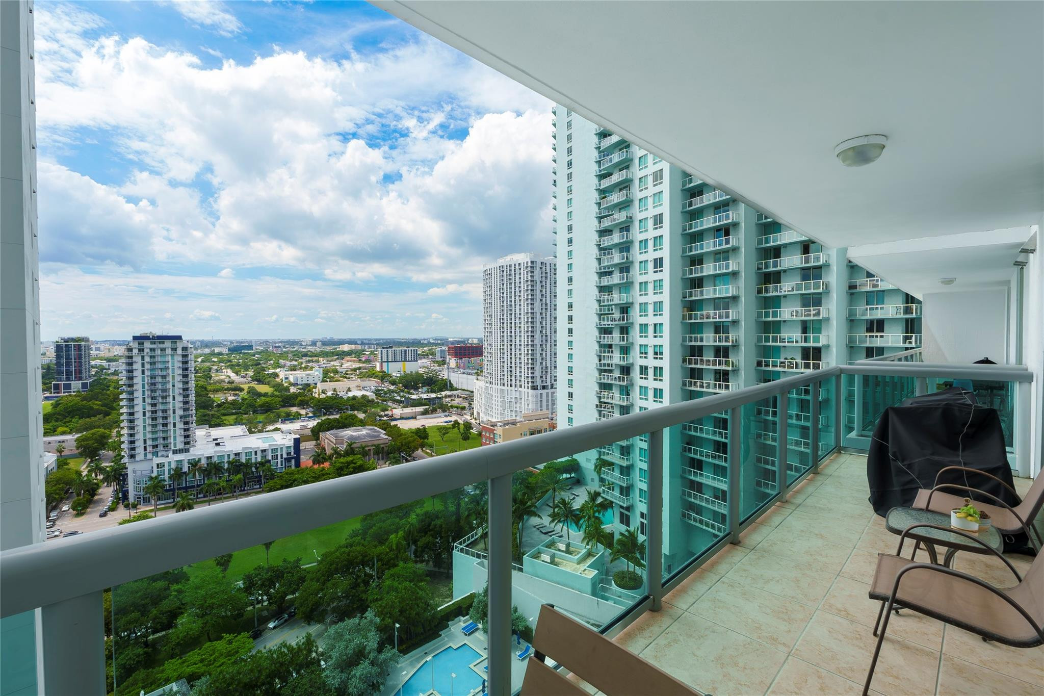 1800 N Bayshore Drive 2402