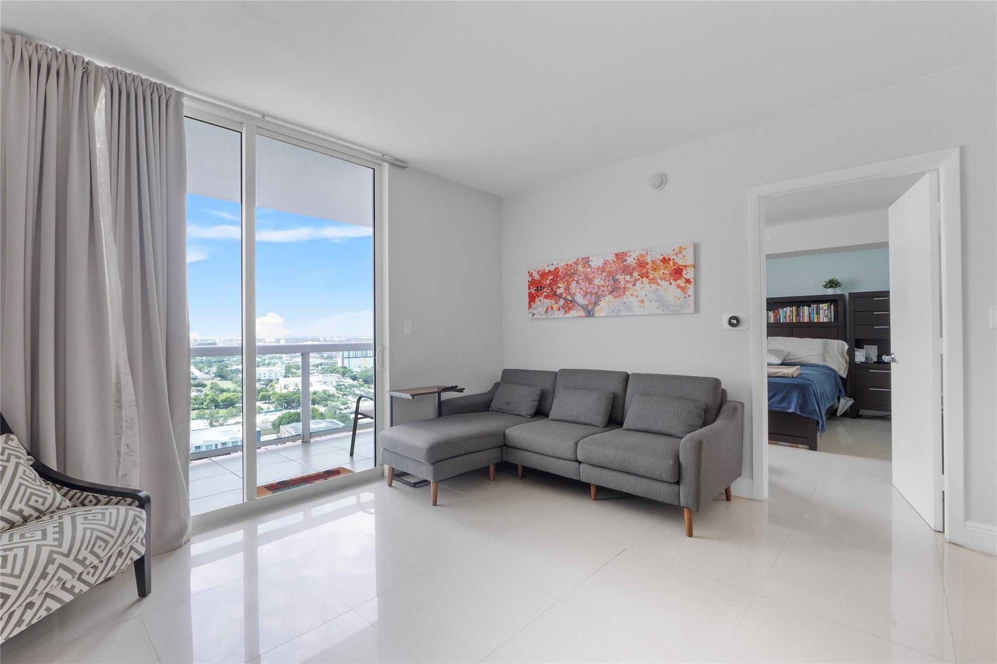 1800 N Bayshore Drive 2402