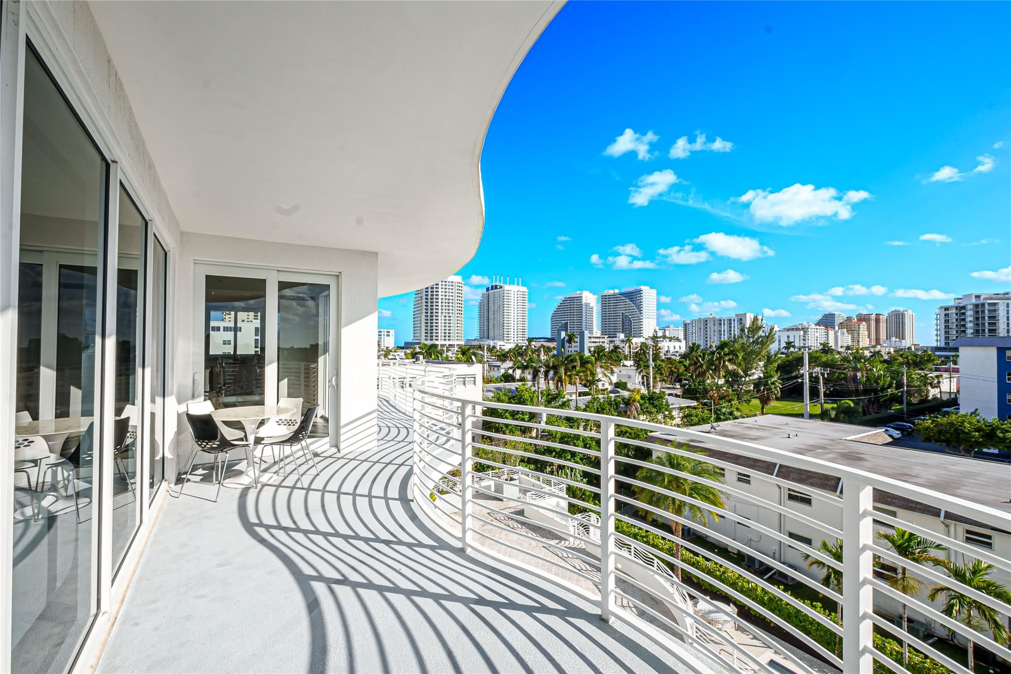 612 Bayshore Drive 402