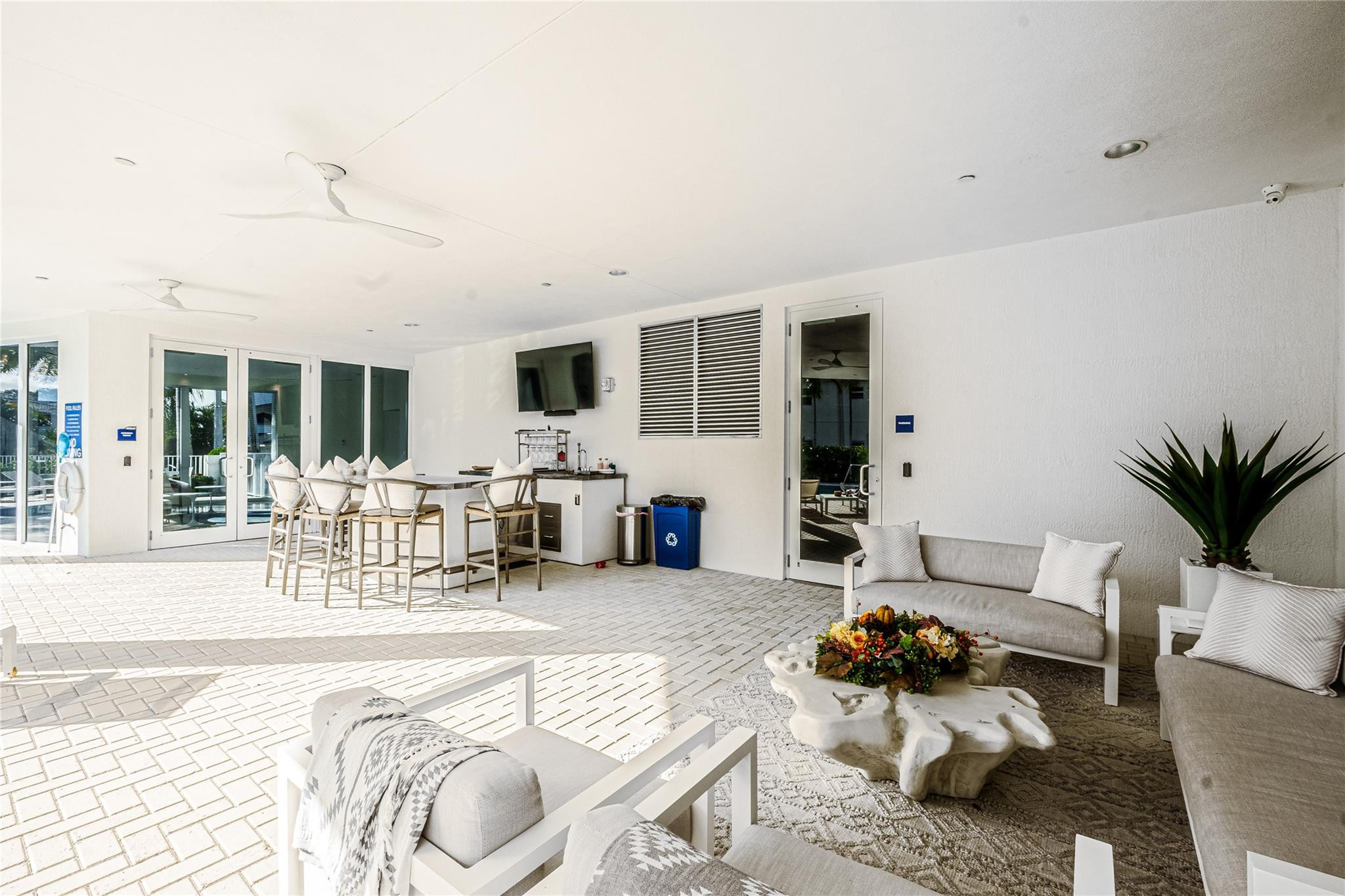 612 Bayshore Drive 402