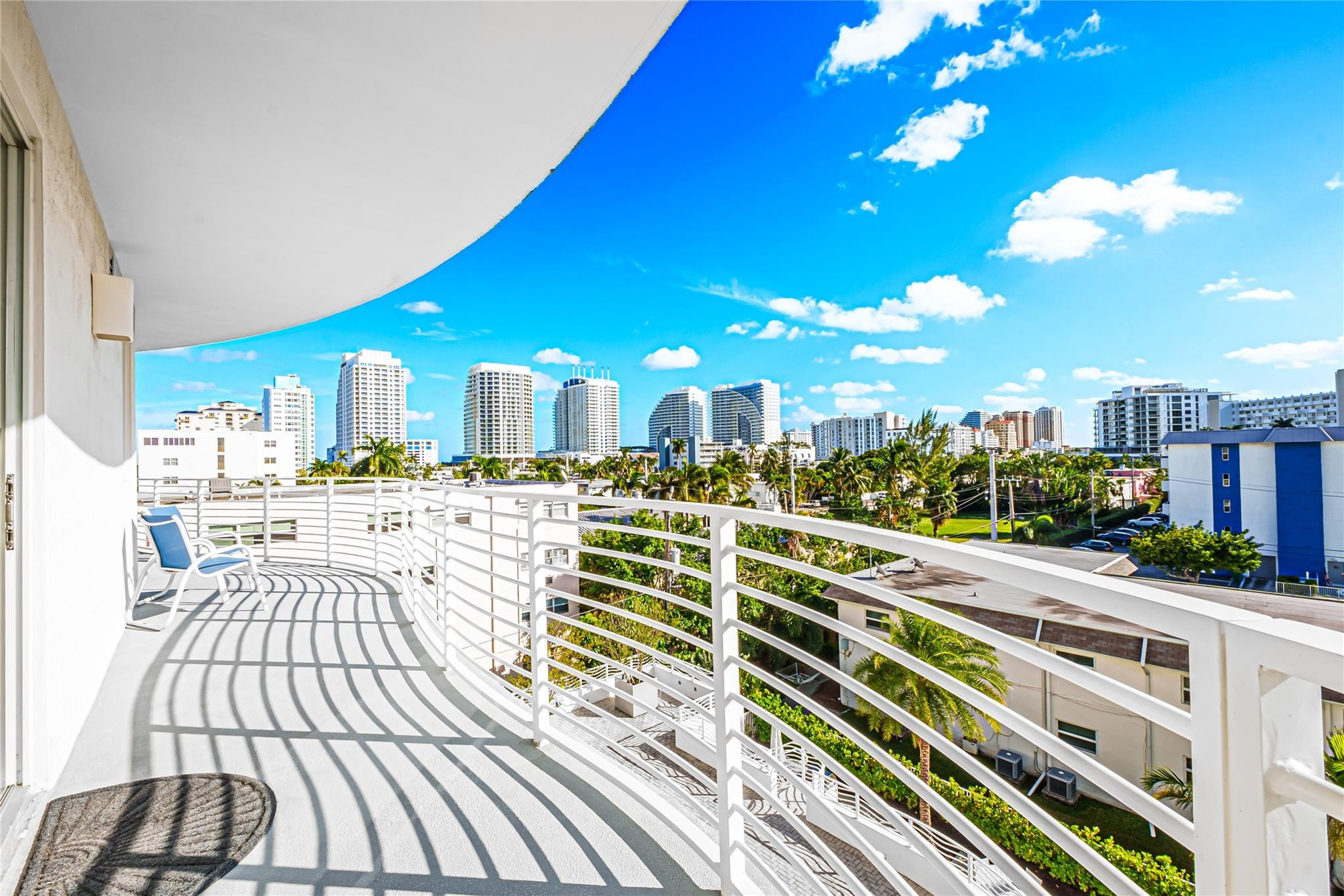 612 Bayshore Drive 402