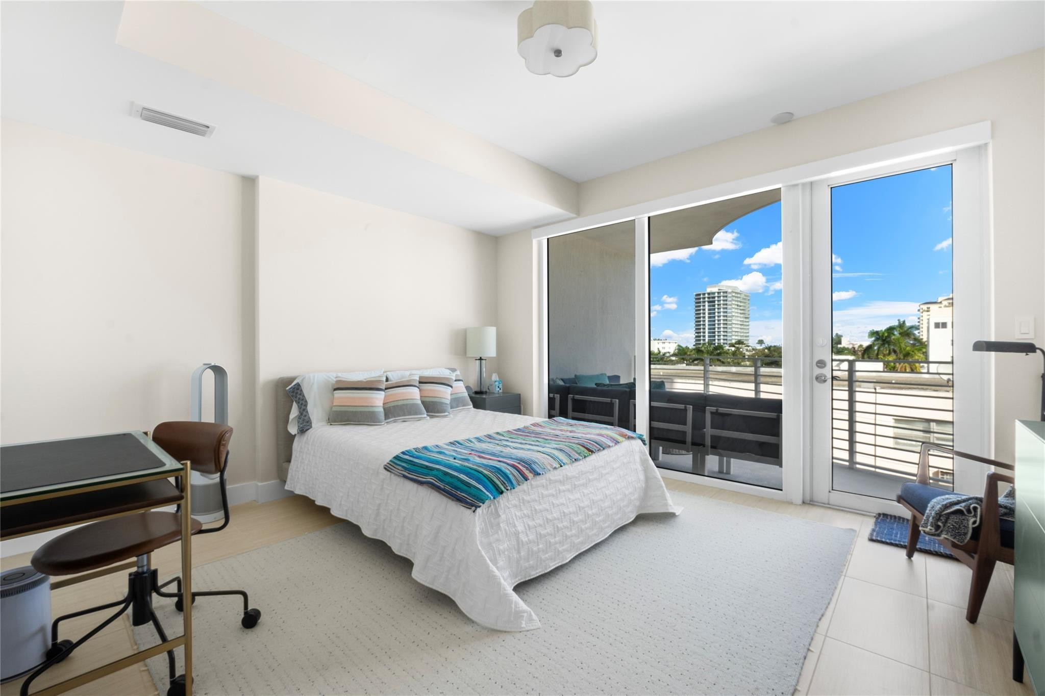 612 Bayshore Drive 402