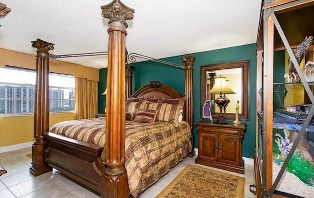 2801 NE 183rd Street 2014W