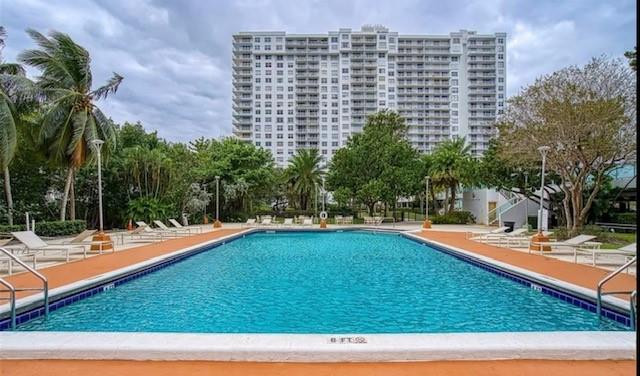 2801 NE 183rd Street 2014W