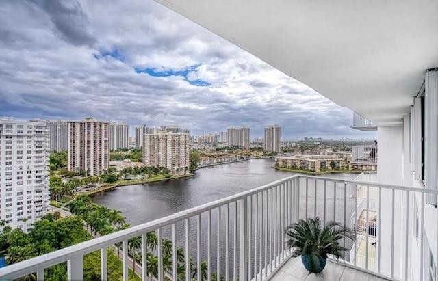 2801 NE 183rd Street 2014W