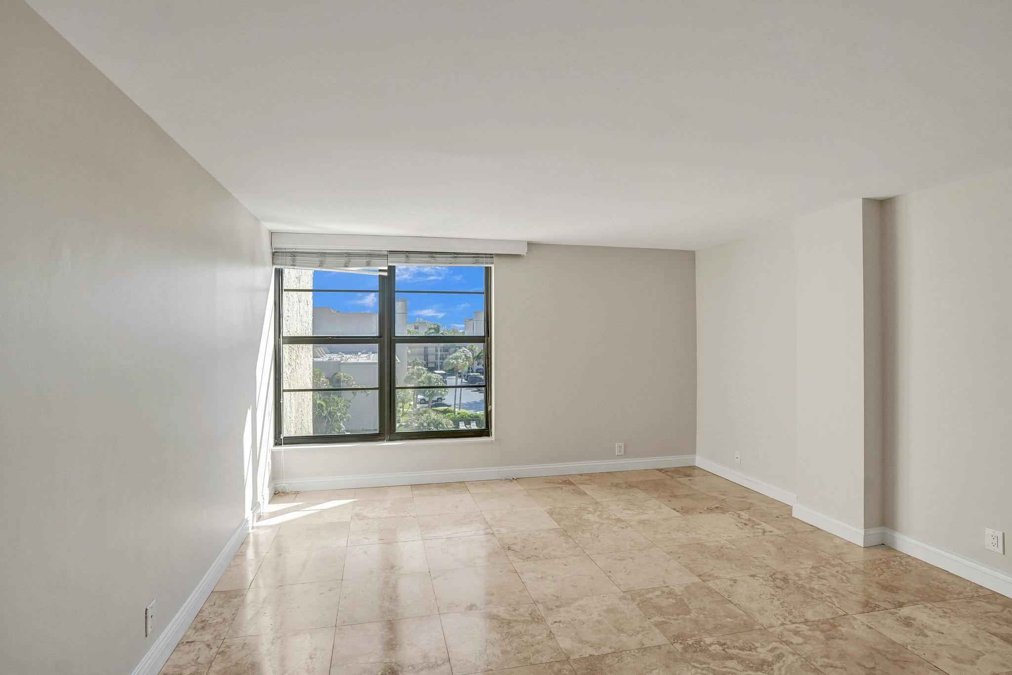 4 Royal Palm Way 503