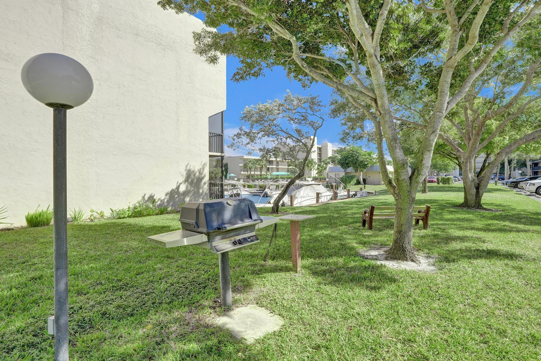 4 Royal Palm Way 503