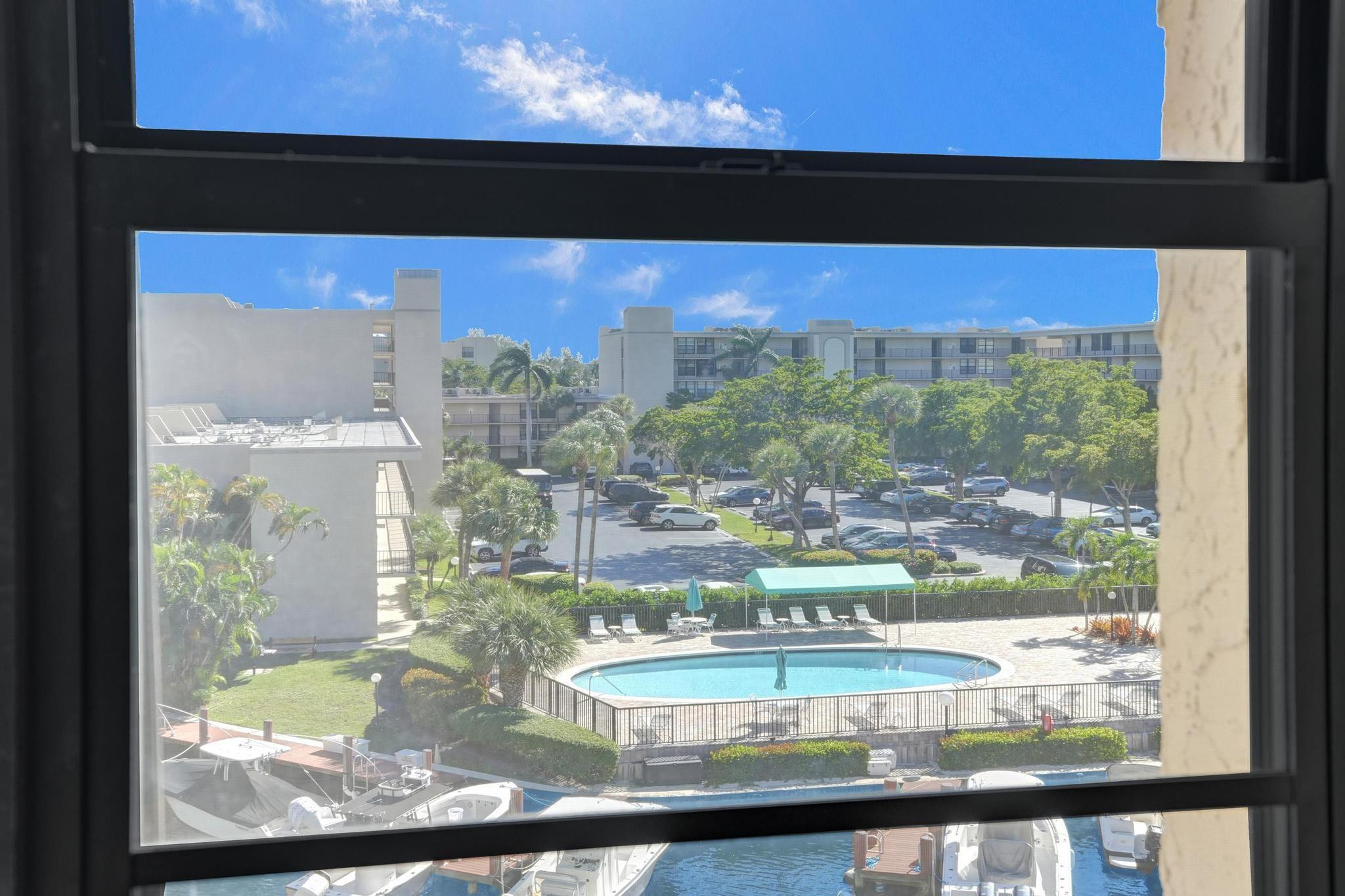 4 Royal Palm Way 503