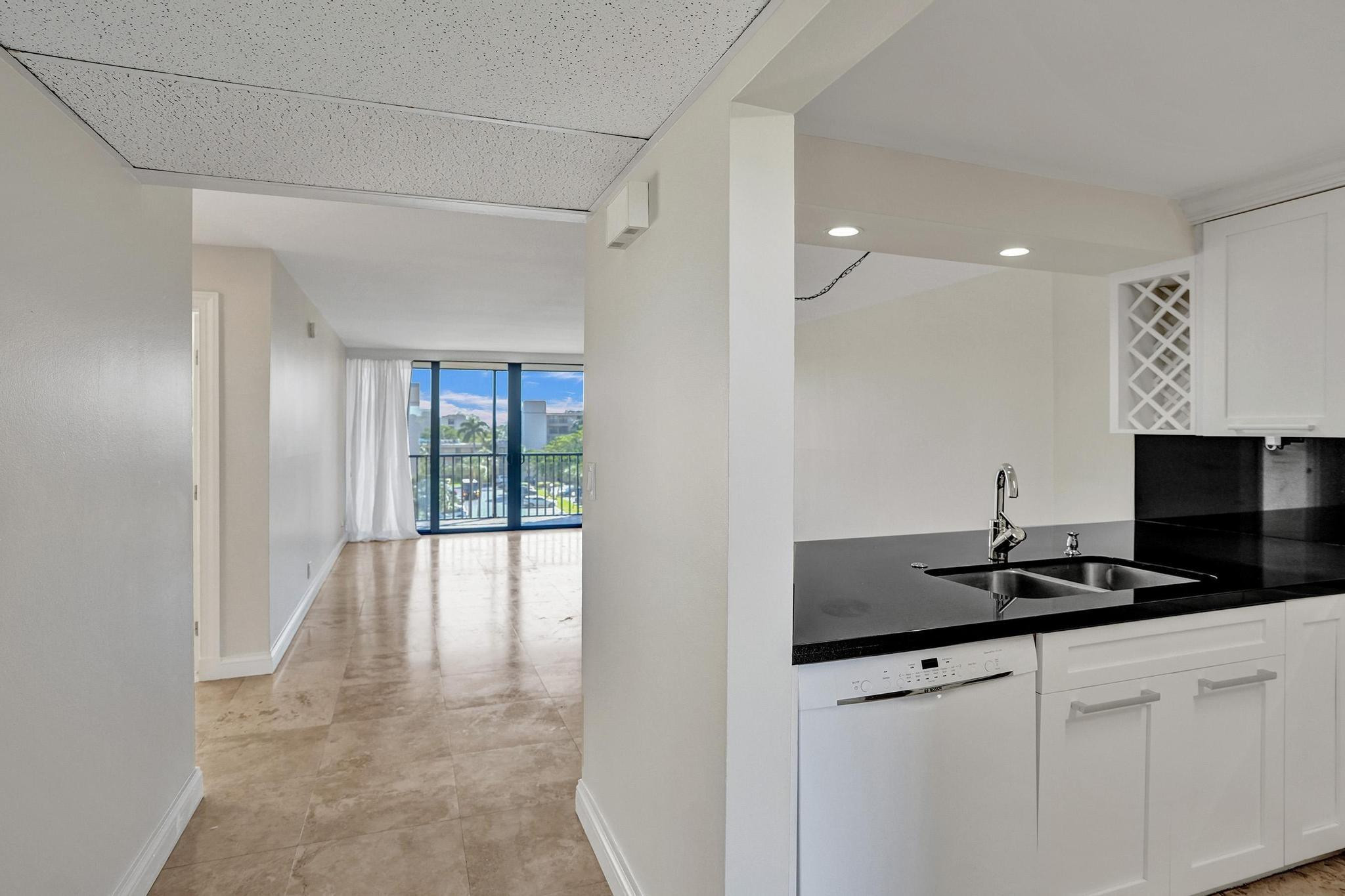 4 Royal Palm Way 503