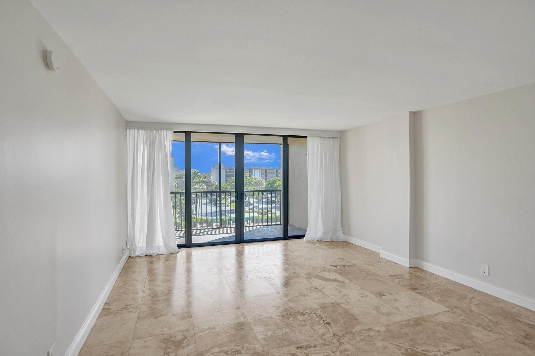 4 Royal Palm Way 503