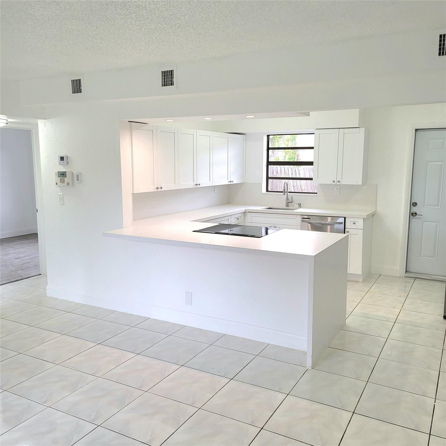 1838 Lauderdale Manor Drive