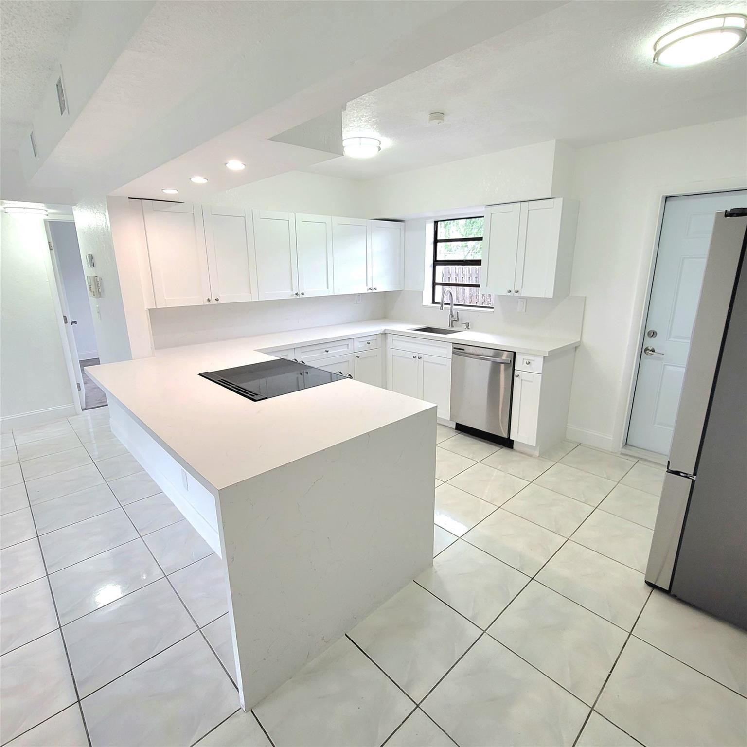 1838 Lauderdale Manor Drive