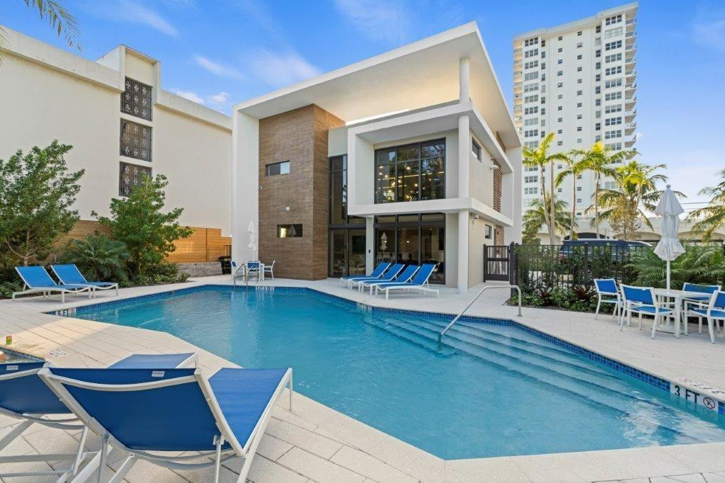 3040 N Ocean Boulevard N106