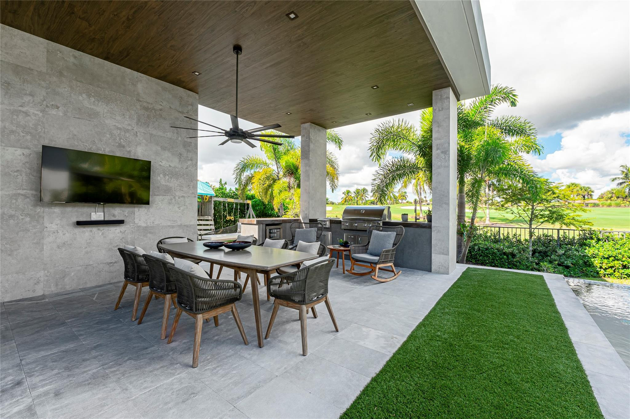 3917 Country Club Lane