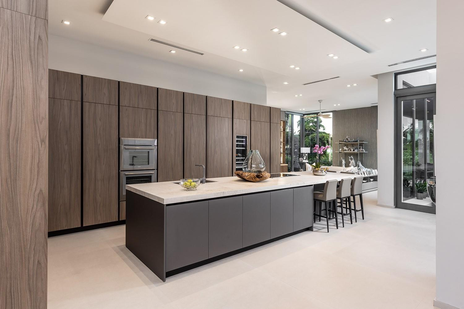 3917 Country Club Lane