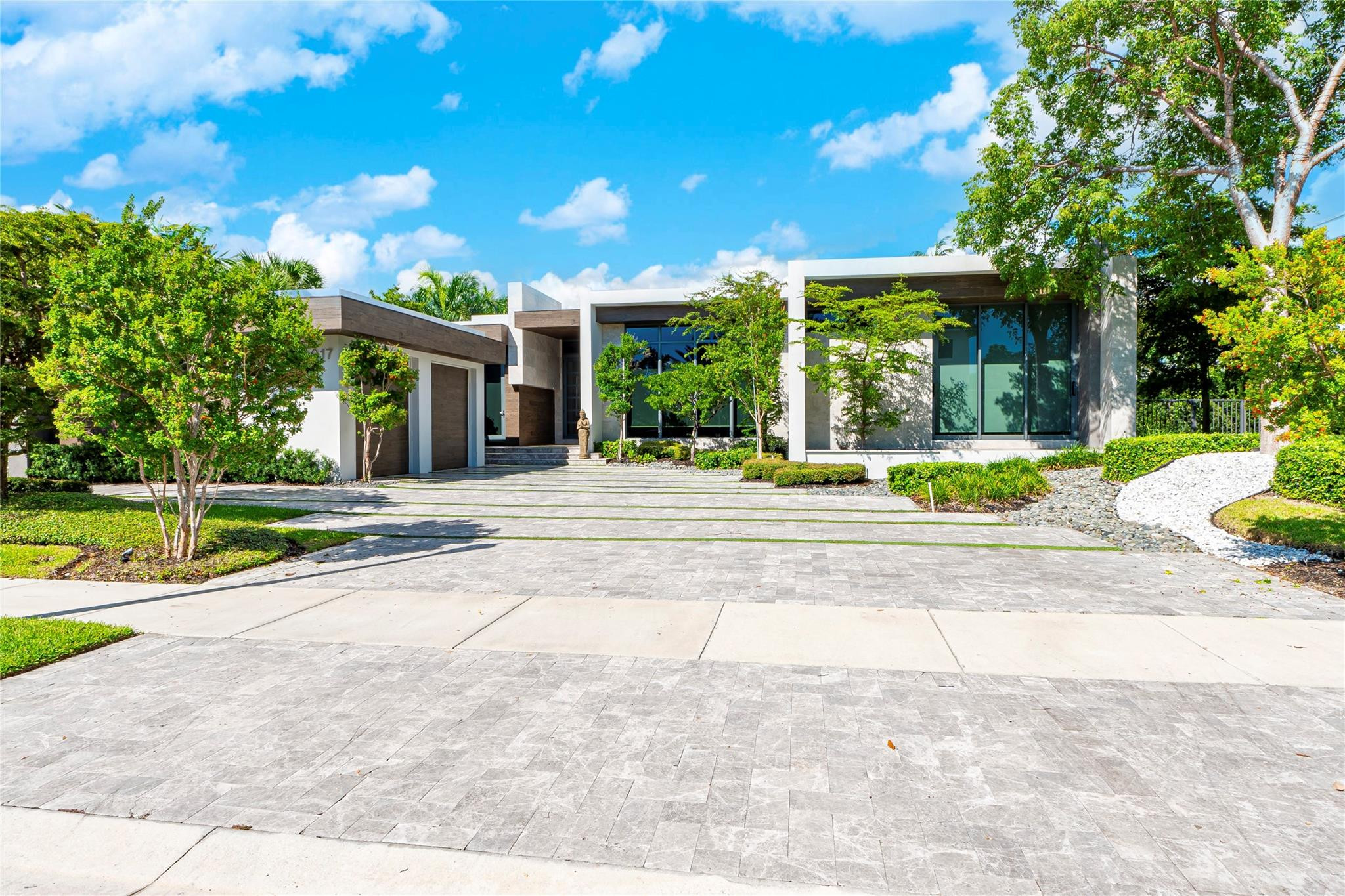 3917 Country Club Lane